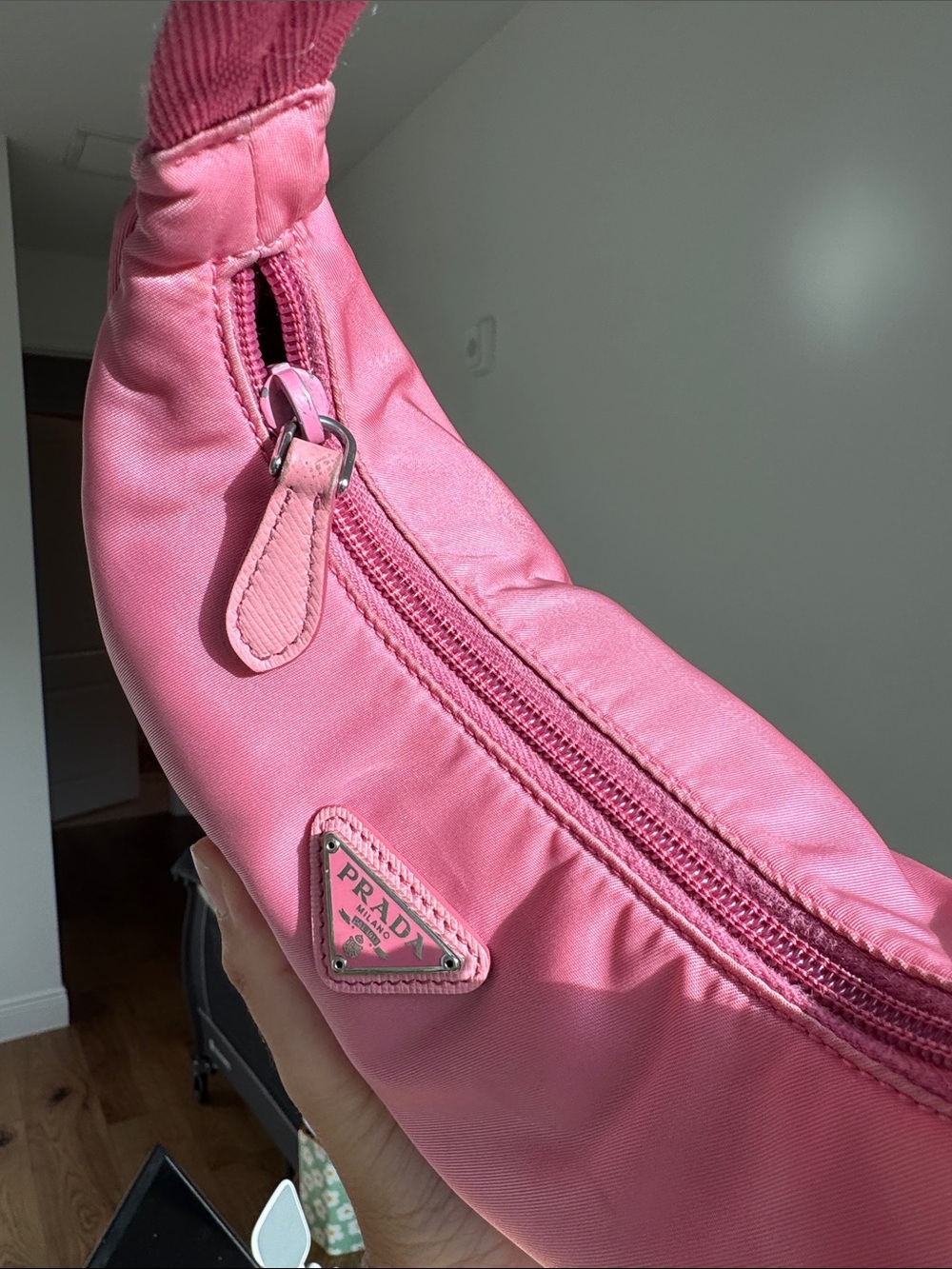 Authentic Prada Re-Edition 2000 Pink Nylon Shoulder Bag - Picture 5 of 17